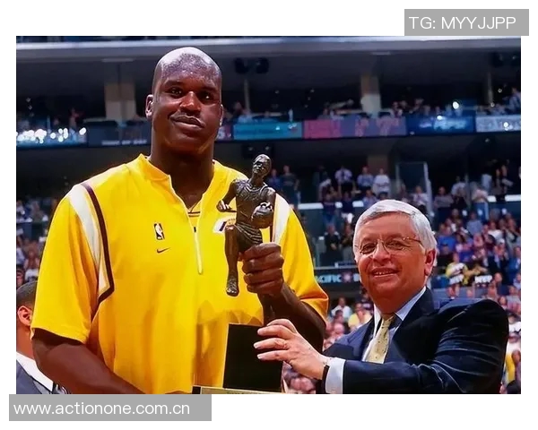 奥尼尔与奥登的对决历史：巨星之路与伤病的较量