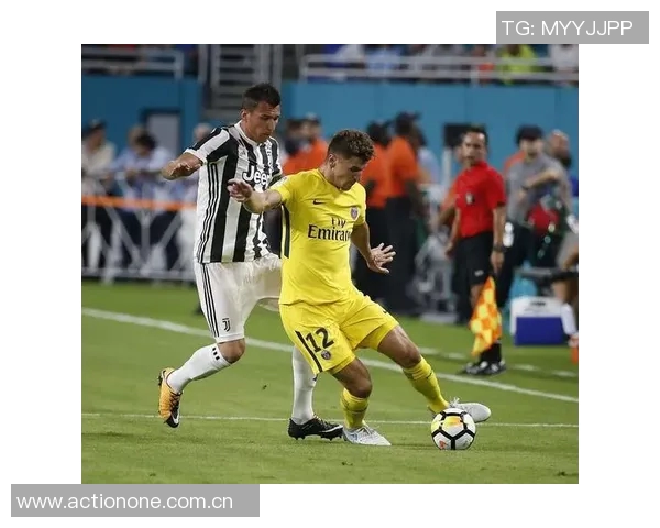 巴黎与尤文激战正酣赛场精彩瞬间回顾与分析