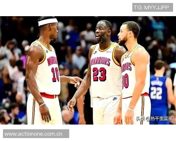 汤普森领衔勇士对决公牛球队的精彩较量与赛场瞬间回顾 汤普森领衔勇士对决公牛球队的精彩较量与赛场瞬间回顾