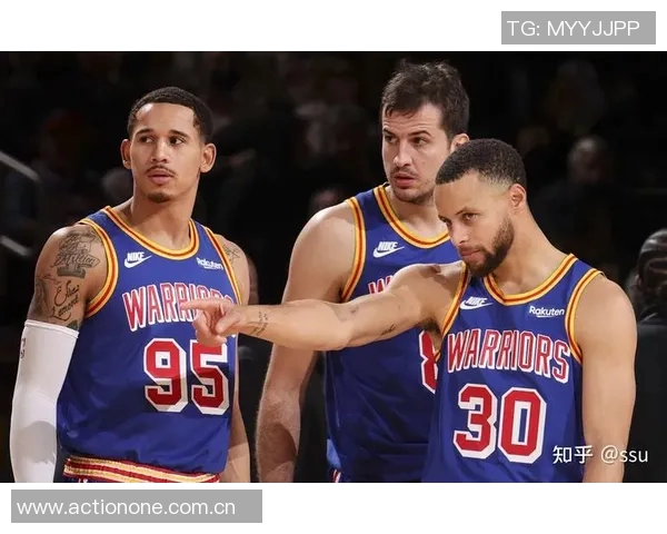 勇士与快船激战正酣1月14日精彩对决引发球迷热议 勇士与快船激战正酣1月14日精彩对决引发球迷热议